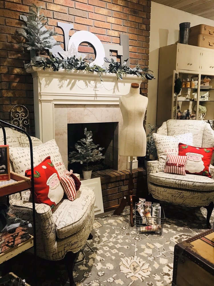 the Vintage Market Logo