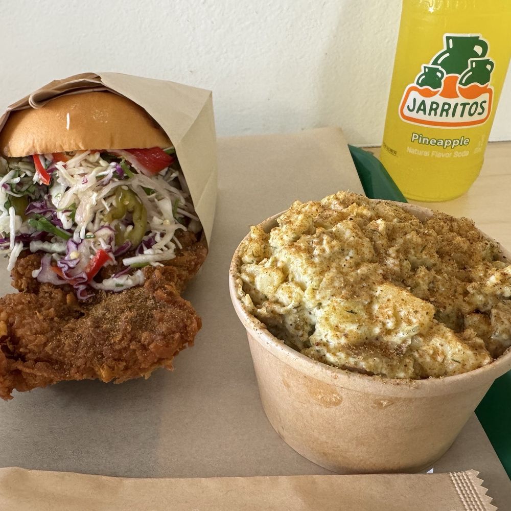 Daybird - Chicken Shop Near Me - Los Angeles, California
