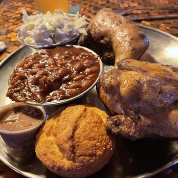 Casey's BBQ & Smokehouse - 1/2 Chicken - Barbeque Near Me - Egg Harbor, Wisconsin