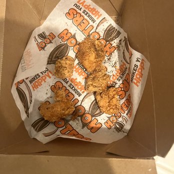 Hooters - American Near Me - Ontario, California