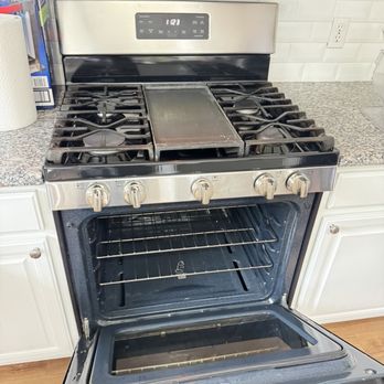 Del Valle Donuts - Oven cleaning - Donuts Near Me - Del Valle, Texas Del Valle Donuts - Oven cleaning - Donuts Near Me - Del Valle, Texas