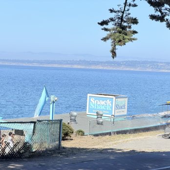 Lovers Point Park - Food options on site: Snack Shack (10-6), Crema (6:30a-2:30p) and Lovers Point Beach Cafe (9a-4p) - Parks Near Me - Pacific Grove, California Lovers Point Park - Food options on site: Snack Shack (10-6), Crema (6:30a-2:30p) and Lovers Point Beach Cafe (9a-4p) - Parks Near Me - Pacific Grove, California