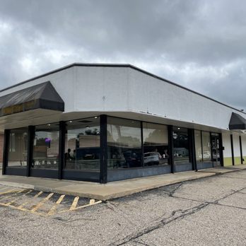 Bravo Sliders-n-Bites - Don't let the humble exterior deter you! - Sandwiches Near Me - Salina, Kansas Bravo Sliders-n-Bites - Don't let the humble exterior deter you! - Sandwiches Near Me - Salina, Kansas