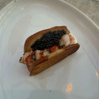 RH Rooftop Restaurant at RH Palo Alto - Mini lobster with caviar: the star of the show - Breakfast & Brunch Near Me - Palo Alto, California