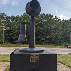 The World's Largest Telephone - The World's Largest Telephone, Woodstock ME