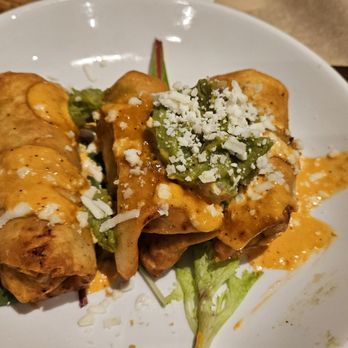 Seis Kitchen - Mini chimis - Mexican Near Me - Tucson, Arizona