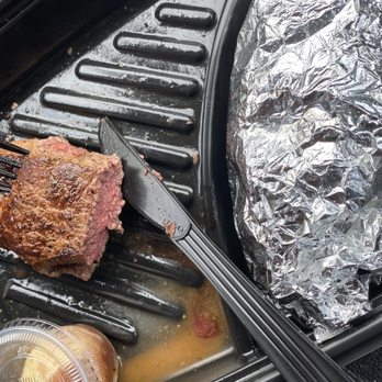 LongHorn Steakhouse - Cold sirloin steak - Steakhouses Near Me - Flowood, Mississippi
