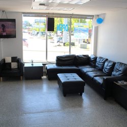 International Auto Repair and Sales - Our nice and clean office for customers and enjoy free coffee