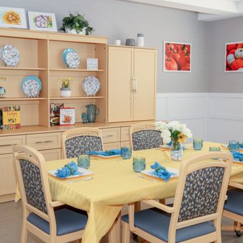 Elderwood at Amherst - Dining area in memory care unit - Skilled Nursing Near Me - Amherst, New York Elderwood at Amherst - Dining area in memory care unit - Skilled Nursing Near Me - Amherst, New York