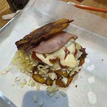 Sabor Venezolano - Patacon 14 dllrs - Food Trucks Near Me - Houston, Texas Sabor Venezolano - Patacon 14 dllrs - Food Trucks Near Me - Houston, Texas