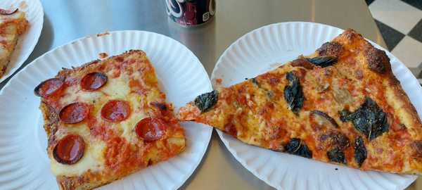 Pizza Toni - Saint Viateur by null