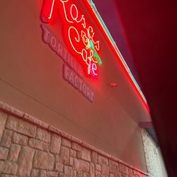 Rosa's Café & Tortilla Factory - Drive thru
