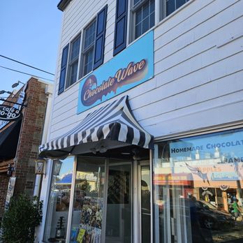 Chocolate Wave - Candy Stores Near Me - Rehoboth Beach, Delaware
