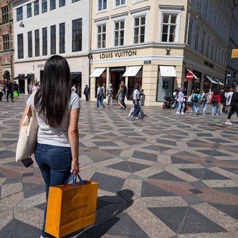 LOUIS VUITTON - Updated June 2025 - 19 Photos - Amagertorv 2, København,  Denmark - Leather Goods - Phone Number - Yelp