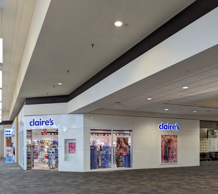 Maplewood Mall by null