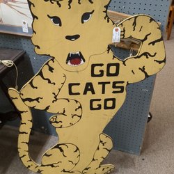 Middletown Peddlers Mall - Lots of Kentucky stuff!