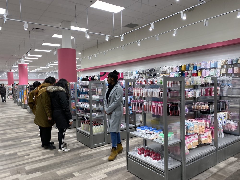 Oomomo Japan Living 46 Photos Gift Shops 999 36 Street Ne Calgary Ab Phone Number Yelp