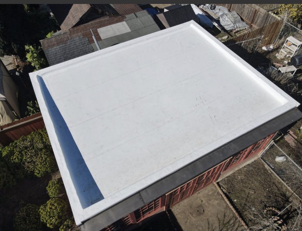 Slide of Caliglo Roofing