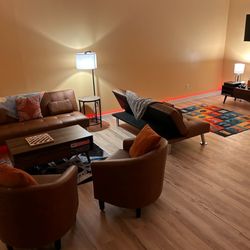 Maple House Inn - Basement game room