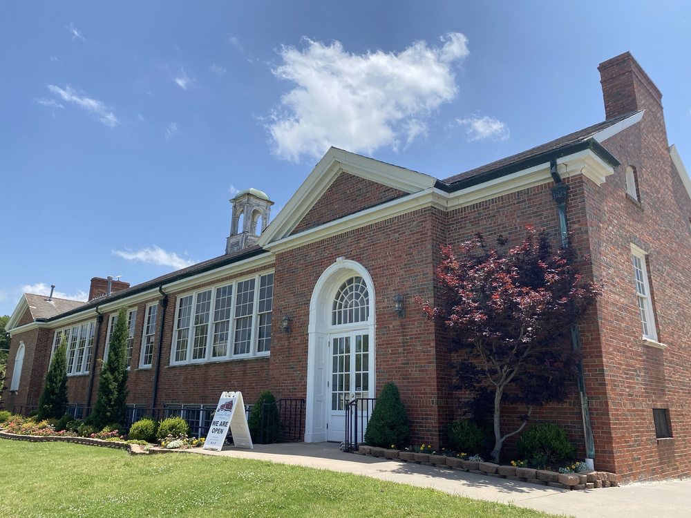 TIDEWATER WINERY Updated October 2024 33 Photos 54560 W Hwy 16