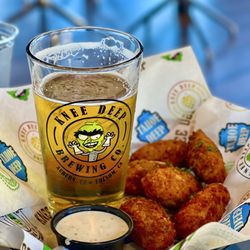 Knee Deep Taphouse & Grill - Delicious poppers