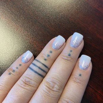 Unique Nails - Dip powder with shellac glitter design. - Nail Salons Near Me - Beaverton, Oregon