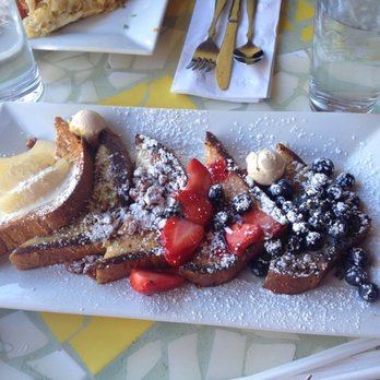 Batter & Berries - French toast flight - Breakfast & Brunch Near Me - Chicago, Illinois Batter & Berries - French toast flight - Breakfast & Brunch Near Me - Chicago, Illinois