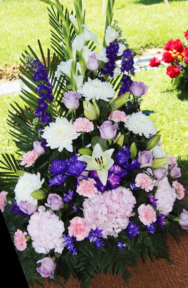 LOS AMIGOS FLOWER SHOP Updated July 2024 13 Photos & 29 Reviews