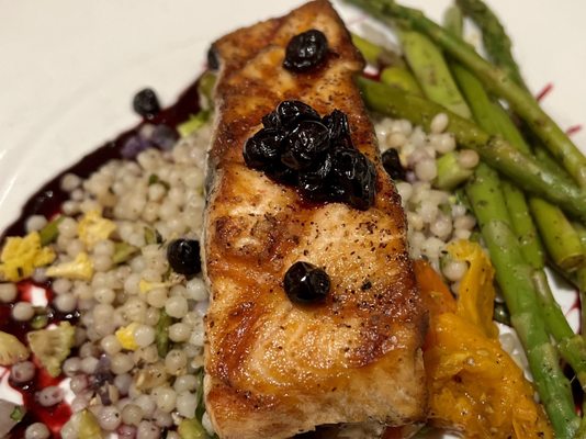 Safari Room Fresh Grill and Bar by null