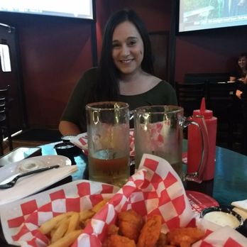 Just Wing It - Love coming to this place with my best friend - New American Near Me - Bakersfield, California
