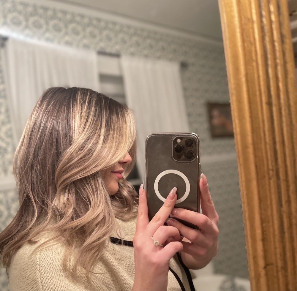 Orange Salon Image