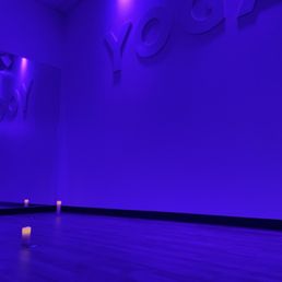 Chill vibes for Valentine's Day hot yoga! Chill vibes for Valentine's Day hot yoga!