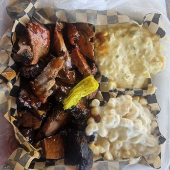 Smokin & Tippin BBQ - Tri tip / brisket , macaroni salad and potato salad - Barbeque Near Me - Modesto, California Smokin & Tippin BBQ - Tri tip / brisket , macaroni salad and potato salad - Barbeque Near Me - Modesto, California