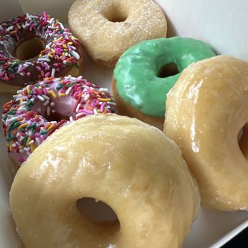 S-H Donuts - Breakfast & Brunch Near Me - Austin, Texas