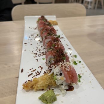 Ari Sushi - Ari sushi roll (p gooood, 4/5) - Sushi Bars Near Me - Dublin, California