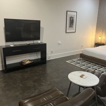 Mint House at the Reserve - Hotels Near Me - Nashville, Tennessee Mint House at the Reserve - Hotels Near Me - Nashville, Tennessee