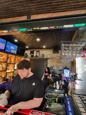 Katy Crossing Icehouse by null