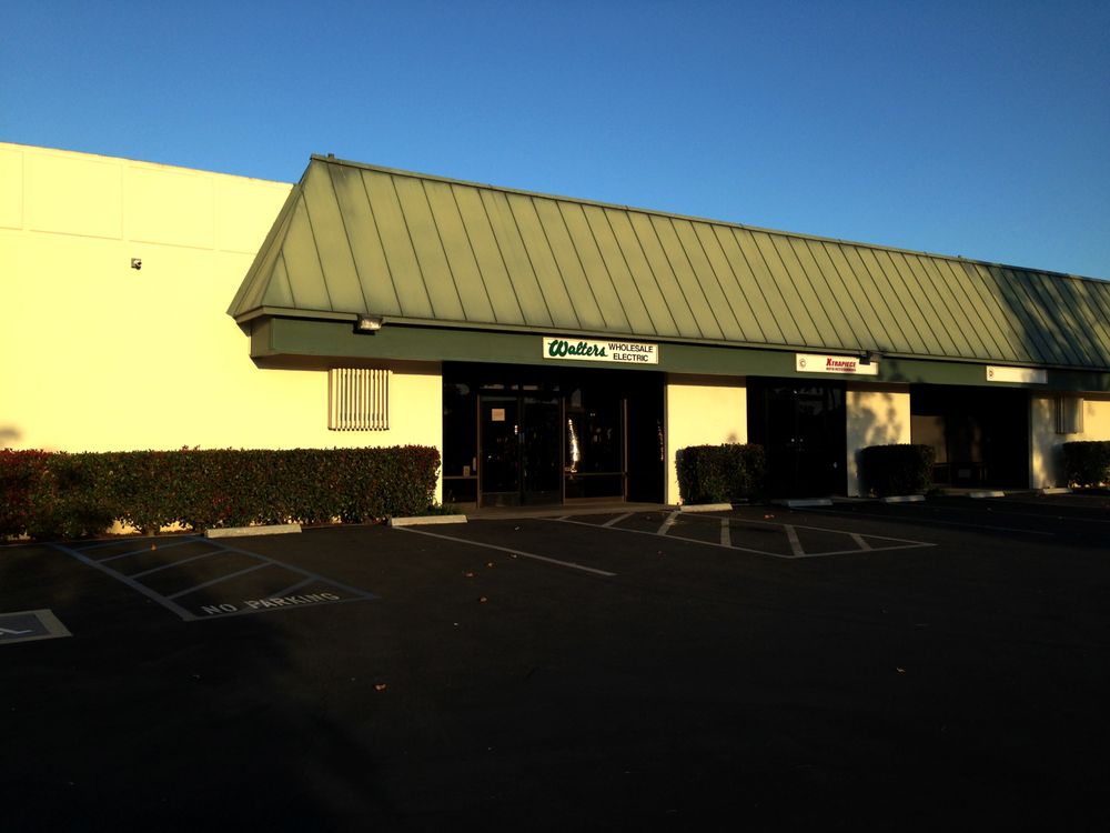 WALTERS WHOLESALE ELECTRIC 525 N Andreasen Dr, Escondido, California Wholesale Stores
