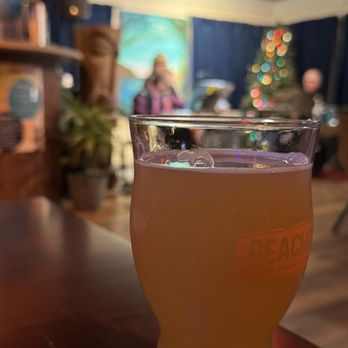 Beachcrest - Brew and blues - Beer Bar Near Me - Gleneden Beach, Oregon