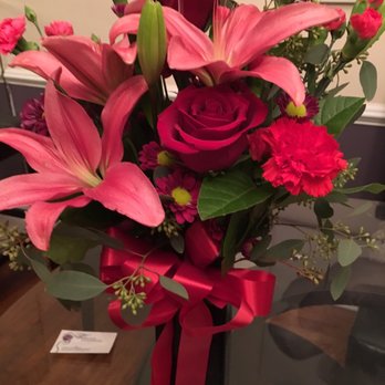 Flower Expressions - Birthday Flowers delivered today (Federal Holiday) 1/16/17.. Beautiful! - Florists Near Me - Philadelphia, Pennsylvania Flower Expressions - Birthday Flowers delivered today (Federal Holiday) 1/16/17.. Beautiful! - Florists Near Me - Philadelphia, Pennsylvania