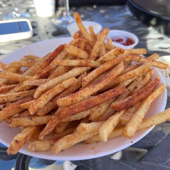 Monte De Oro Winery - House Fries - Wineries Near Me - Temecula, California Monte De Oro Winery - House Fries - Wineries Near Me - Temecula, California