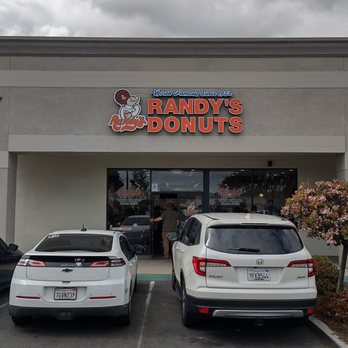 Randy’s Donuts - Suite front - Coffee & Tea Near Me - San Diego, California