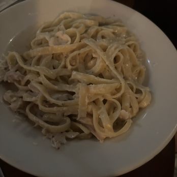 Johnny Carino's - Chicken Classic Fettuccine Alfredo - Italian Near Me - Eastvale, California Johnny Carino's - Chicken Classic Fettuccine Alfredo - Italian Near Me - Eastvale, California