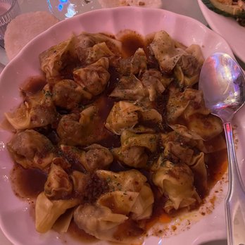Royal Restaurant & Banquet - wontons - Vietnamese Near Me - Westminster, California Royal Restaurant & Banquet - wontons - Vietnamese Near Me - Westminster, California