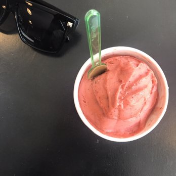 Dolce Brooklyn - The ridiculously delicious, flavorful and smooth Strawberry Basil! Soooo good! - Coffee & Tea Near Me - Brooklyn, New York
