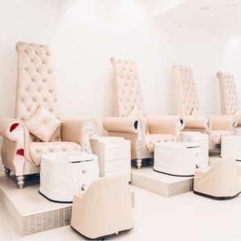 Forever Young Windermere - HAND AND FEET CARE - Skin Care Near Me - Edmonton, Alberta Forever Young Windermere - HAND AND FEET CARE - Skin Care Near Me - Edmonton, Alberta