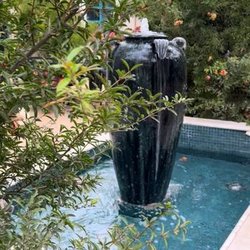Ararat Nursing Facility - Beautiful Outdoors - Garden at Ararat