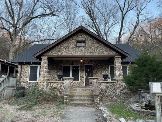 Petit Bistro by null