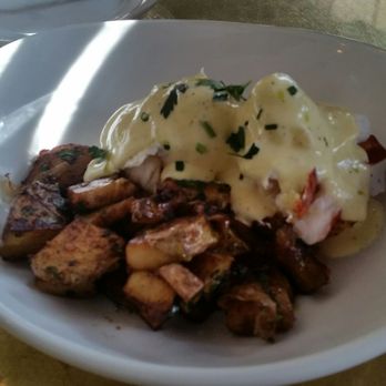 Mar's - Lobster Eggs Benedict - New American Near Me - Astoria, New York