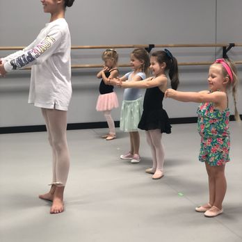 Next Step Dance - A Teen Company Dancer, Reagan assisting in Miss Jen's Tuesday, 4 pm 4-5 yr old Ballet, Tap, Tumble class - Performing Arts Near Me - Frisco, Texas Next Step Dance - A Teen Company Dancer, Reagan assisting in Miss Jen's Tuesday, 4 pm 4-5 yr old Ballet, Tap, Tumble class - Performing Arts Near Me - Frisco, Texas